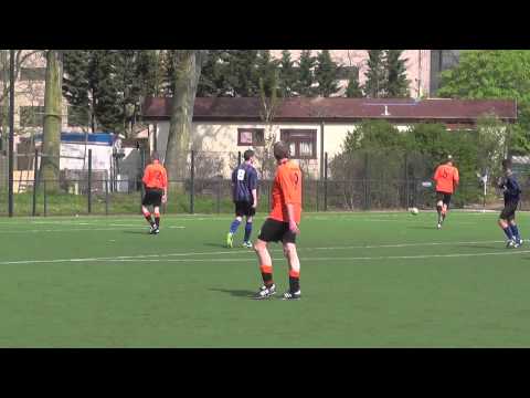 Opjestropdas 5 april 2014 PVC 2 - VV De Meern 9 com 1-3 Een van de vele reddingen van Charles