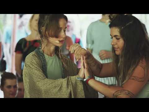 This year’s gathering opens the theme New Beginnings // Letošní ročník otevírá Nové začátky