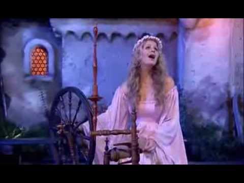 Mirusia sings Solveig's Song
