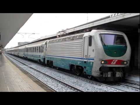 FS Intercity 584 Trieste- Roma hauled by E402B at Padova Centrale