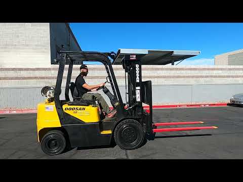 DOOSAN GP25P-3 5,000lb LP (Propane) #0867 - Forklift for Sale
