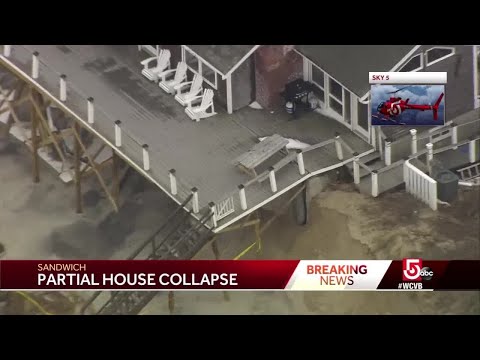 Section of home collapses in Sandwich