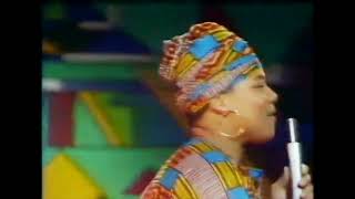 Queen Latifah/Dance For Me: Live On The Late Show (UK) (1990)