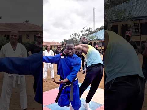 Most powerful technique for self defense701 #martialarts #selfdefense #masteroluselfdefense