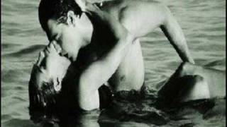 Revólver - Cómo único equipaje