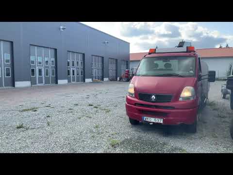 Köp Lätt lastbil med kran Renault Mascott 160.65 HMF 403 K3 på Klaravik