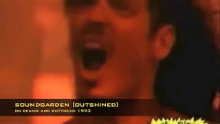 CHRIS CORNELL  LOOKS LIKE JESUS....