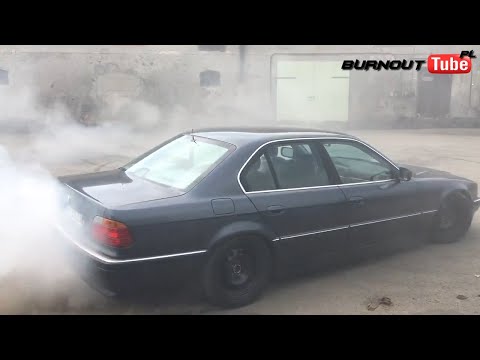 Pokaz mocy BMW E38 740 V8 "ŚWIREK" - Majówka z BMW Dobrzyca 2018