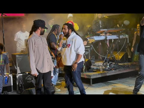 When Junior Gong N Stephen Marley Run Out For Cat Coore, The Crowd Went Wild, Live Performance