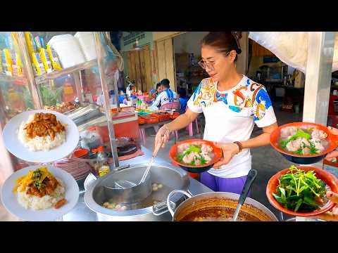 Cambodia’s Cheapest Breakfast? 🇰🇭 Beef Stew Noodles, Grilled Pork & Family Love