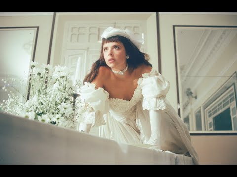 MARAVILHOSAMENTE BEM - JULIA MESTRE (visualizer)