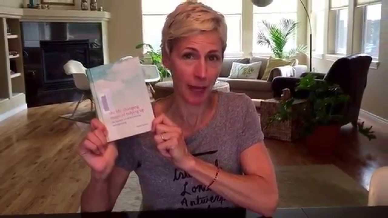 KonMari Method - The Clothing Category- Discarding and Storing