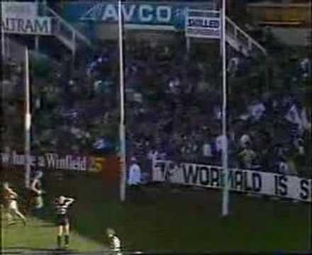 Coodabeen Champions - Does Tom Alvin Use Ribbons