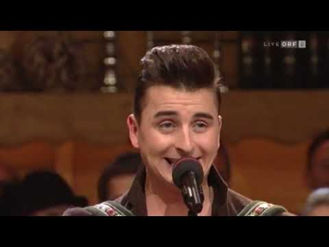 Andreas Gabalier & Andy Borg beim Musikantenstadl vom 19.11.2011 in Linz - Steirischer Brauch