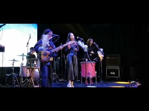 221127 || "Aneh" The Impatient Sisters 7 Years Album Showcase @ The Bee Publika