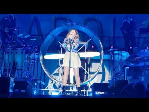 Carola Häggkvist - Det regnar i Stockholm (Skansen - 26/08/2023)