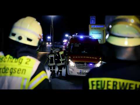 Schwerer Motorradunfall nahe Moringen - Polizei sucht Zeugen