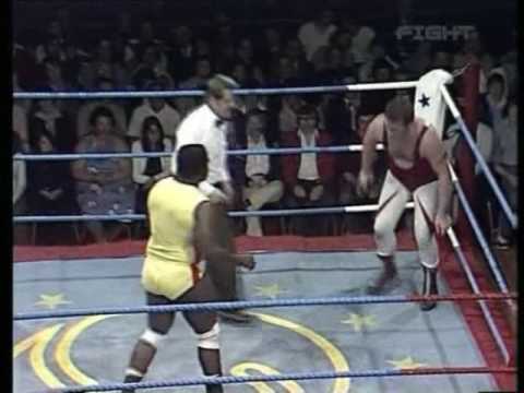 World Of Sport - Marty Jones vs Dave Bond pt.2 (81-07-04)