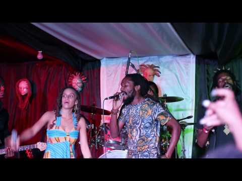Kabaka Pyramid, Koro Fyah & Racquel Jones freestyling at Kelissa Live (Skyline Levels)
