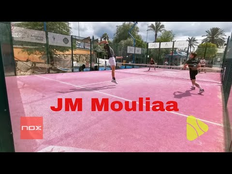 Vamos Pádel.  Puntazos de Jose María Mouliaa en el Fip GOLD de Jaén. #Shorts