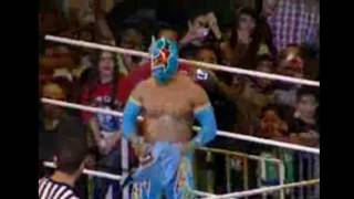 Sin Cara Vs Rey Misterio 1er Combate entre Los Mexicanos en WWE 2011