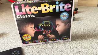 Review: Lite Brite Classic Retro Art Toy for Kids Age 4+