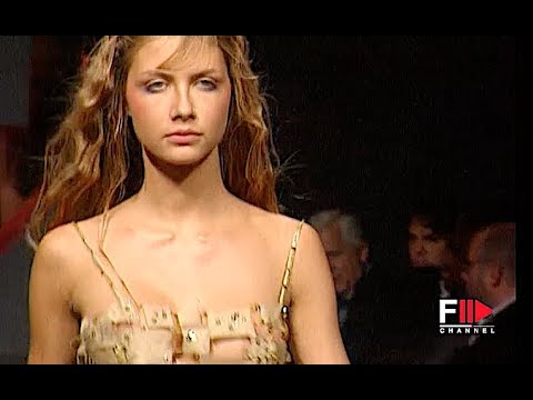 ICEBERG Spring Summer 2000 Milan - Fashion Channel