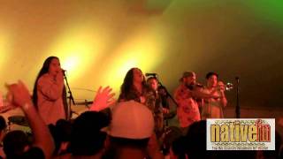 Ooklah the Moc performing &quot;Fafa Island&quot; at Lion in the Country.