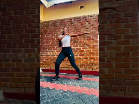 Magasco - sokoto. (Afro in heels)