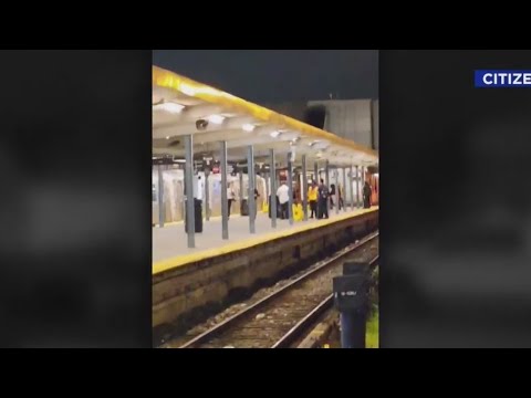 Subway train derails in Brooklyn: officials