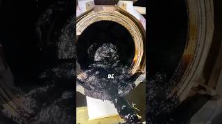 Le carburant utilisé par le cargo était en réalité une sorte de gelée noire.#knowledge