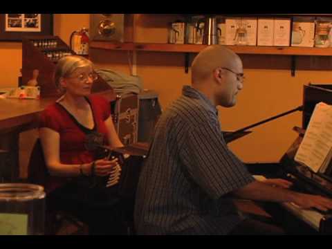 LA CACHILA by Eduardo Arolas played  by PARLOR TANGO, Odile Lavault