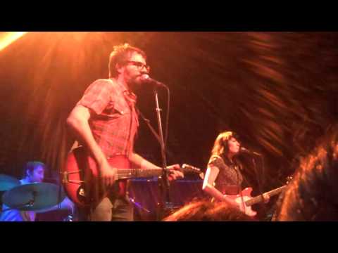 Mike Viola: "Meet Me in the Middle"