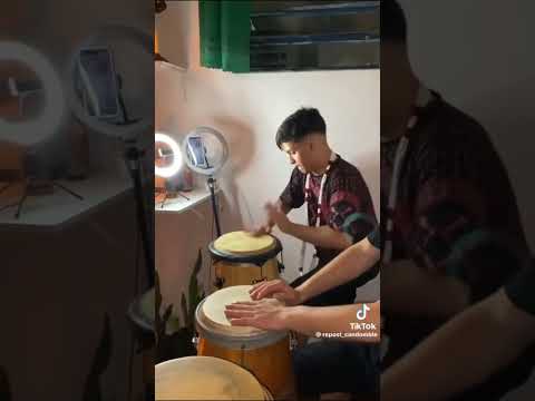 QUA QUA QUA QUA, A PRIMEIRA GARGALHADA É EXU DO LODO É QUEM DÁ