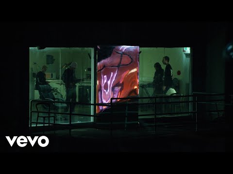 Skeleten - Right Here It’s Only Love (Official Video)