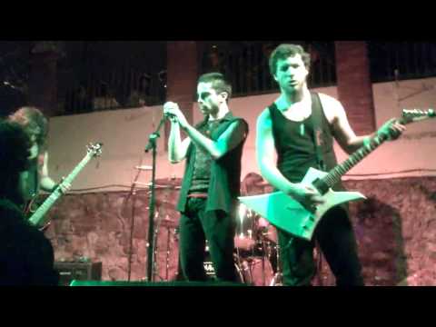 Epic headbang on Rabia acumulada