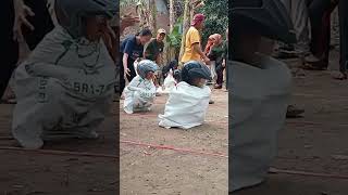 Download lagu Lomba balap karung lucu #lomba #harikemerdekaan mp3