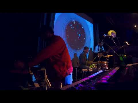 Kim&Buran-Walk on Stratosphere live