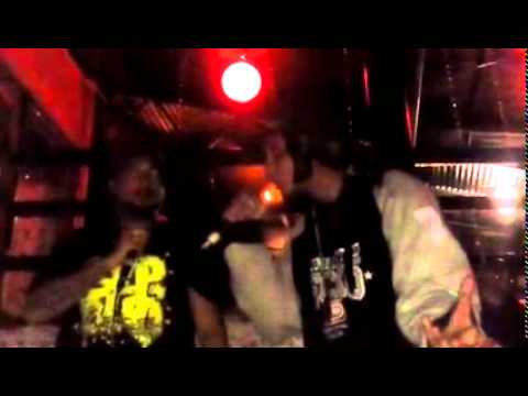 Fucktor Miedo - solo soy yo & Rimadero .( en vivo club praga)