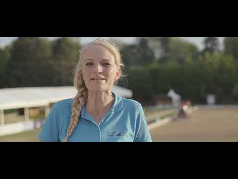 DIE DREI - DER FILM – Araberstute Emmy auf der Pferd International 2018 in München