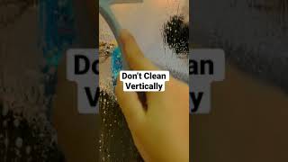 RIGHT WAY TO CLEAN GLASS SURFACES | HOW TO CLEAN GLASS? #SHORTS