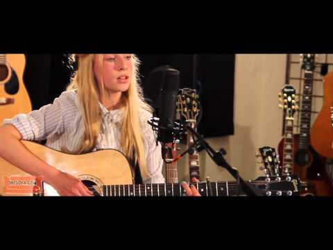 Billie Marten - Book of Love (Magnetic Fields cover) - Ont' Sofa Gibson Sessions