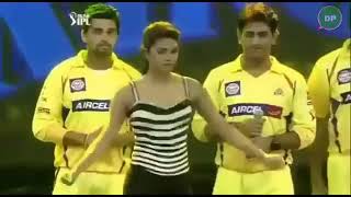 Dhoni dance with Priyanka Chopra|| chennai super kings#prinka_chopada #msdhoni