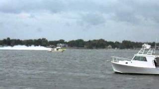 preview picture of video 'Solomons Power Boat Race, Miss Geico, 10/3/2010'