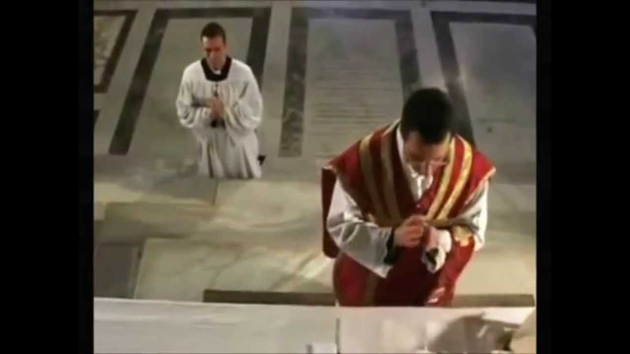 Missa Tridentina legendada