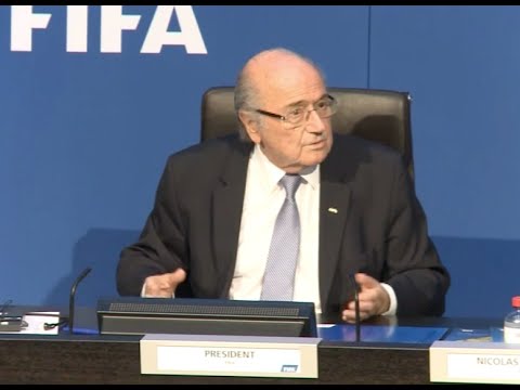 Blatter Showered with Fake Money in Press Conference