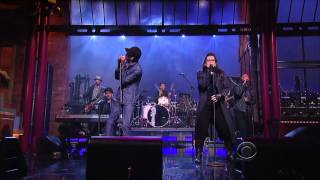 K&#39;naan feat Nelly Furtado - Is Anybody Out There (Late Show With David Letterman 2012 02 23)