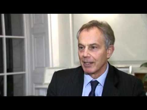 Blair pays tribute to Hitchens