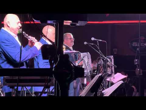 Orchestra EDMONDO COMANDINI - BARONETTO valzer + SPIRITOSA polca. Musica di Tiberio Marani.