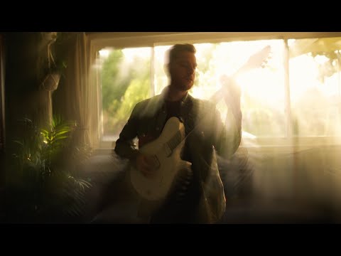 Syncatto - Hollow (Official Music Video)